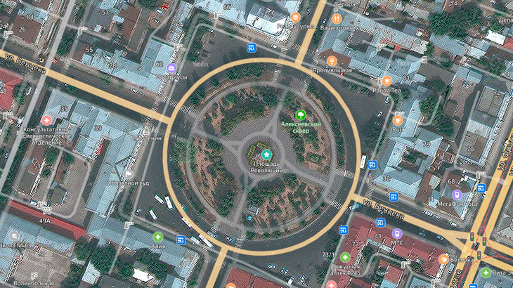 Показана площадь Революции в Самаре на Яндекс карте.