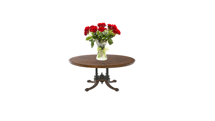 Скриншот полученной картинки вазы с цветами на столе.